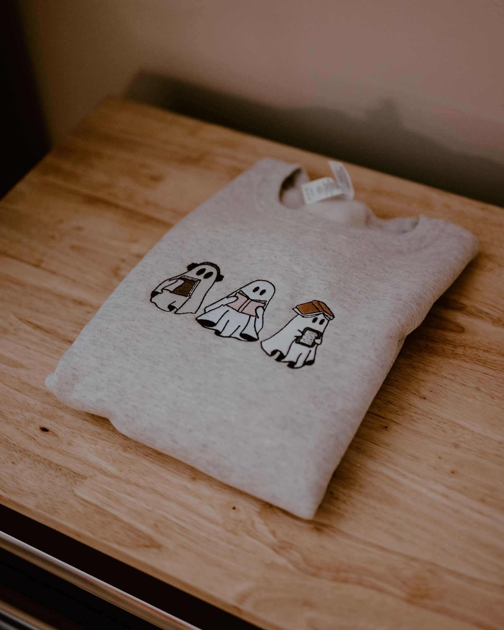 Reading Trifecta Ghosts Crewneck