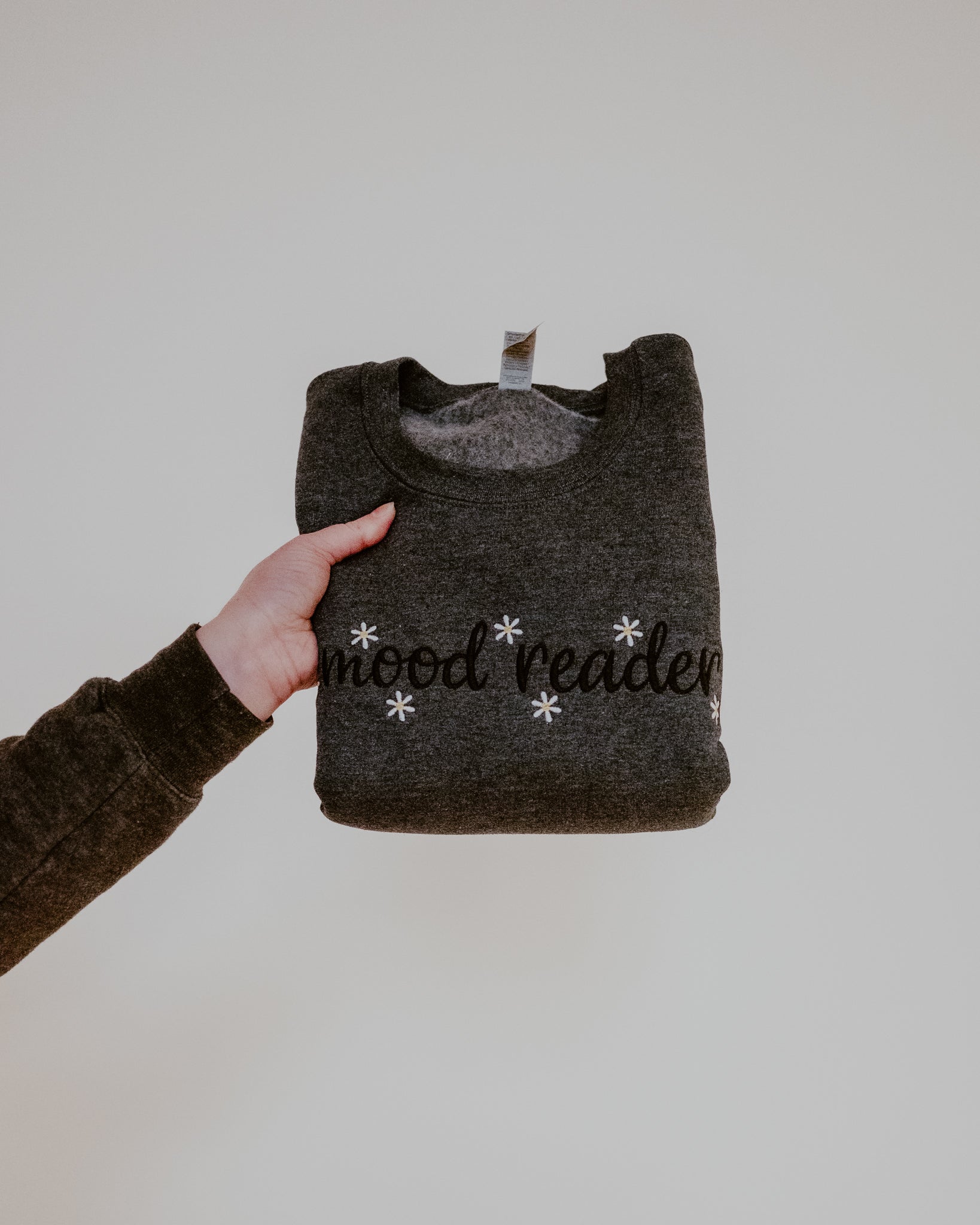 Daisy Mood Reader Crewneck