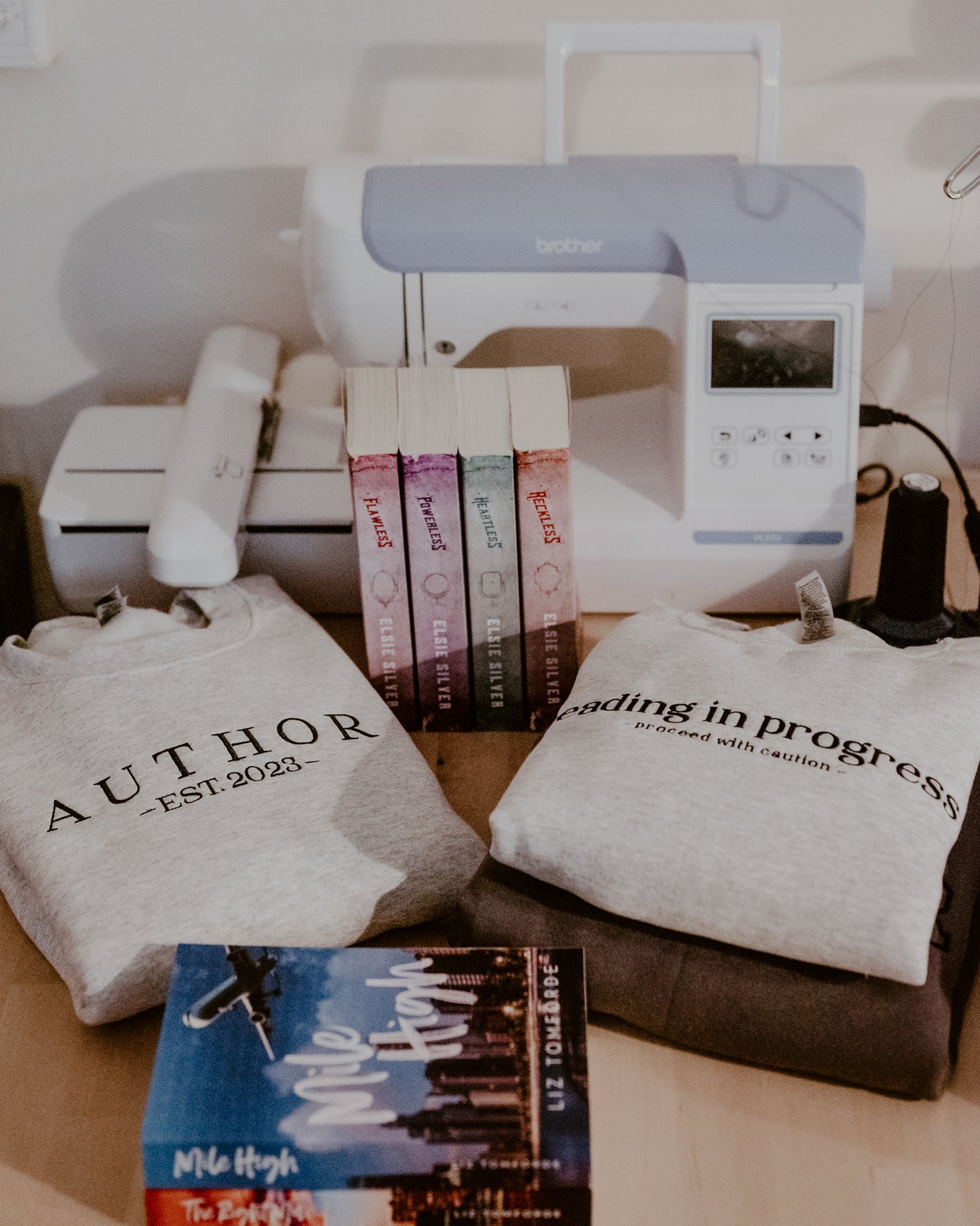 Author EST Sweatshirt