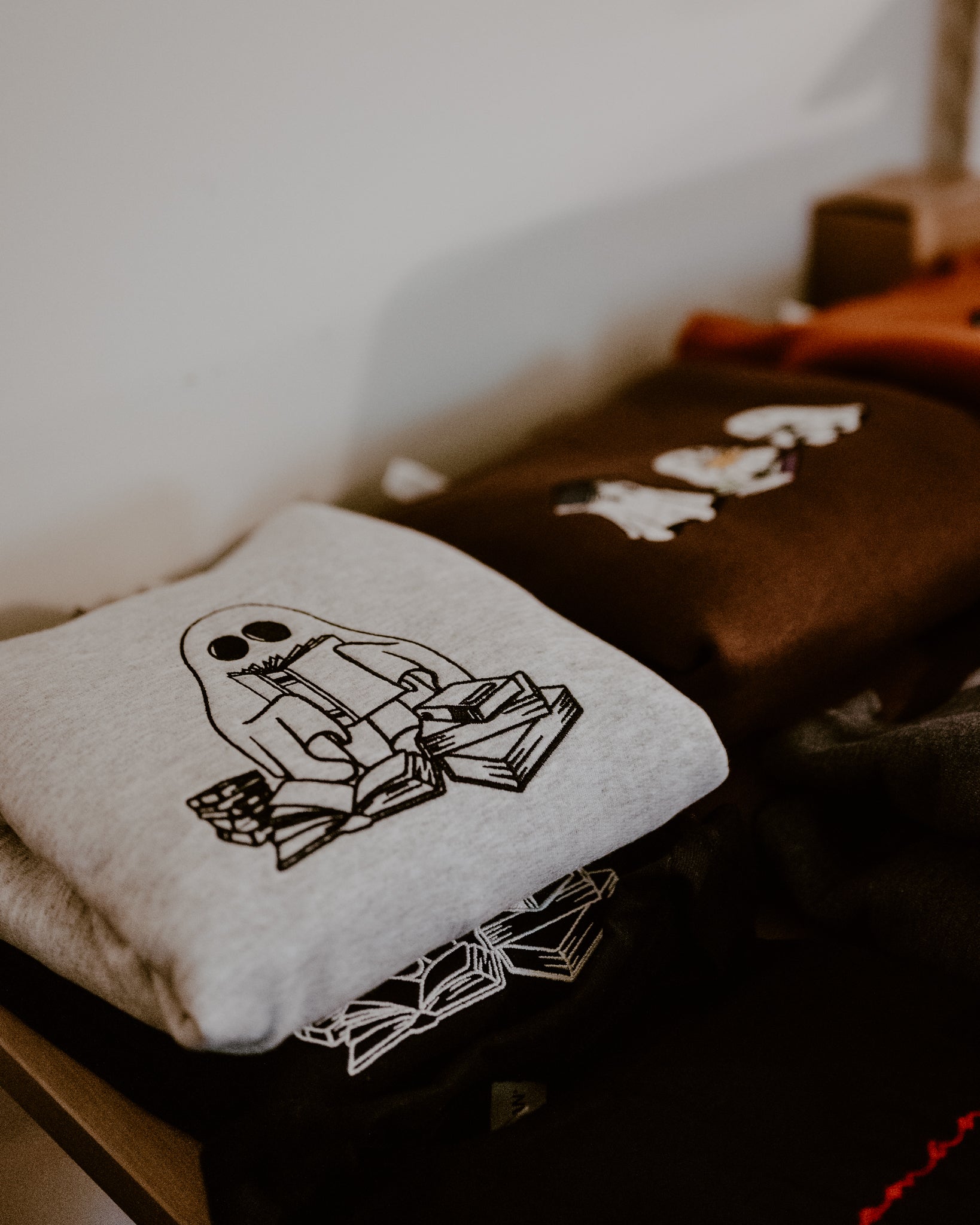 Large Reading Ghost Crewneck